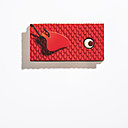 Le poisson rouge chocolat ivoire coloré,praliné, noir mande,/noisette aux éclats de biscuits caramélisés.