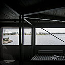 Situé sur le front de mer à Nordhavn, l’intérieur offre la contemplation de l’océan à perte de vue et un panorama unique sur le port de Copenhague. Lit de repos en cuir, Align, Menu.