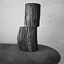 Le spa d’intérieur apporte une touche de légèreté à l’espace avec ses matériaux blonds, pierre et bois déclinés dans un doux camaïeu.