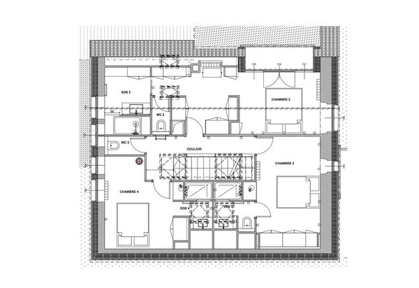 A l’étage, trois chambres accompagnées de leur salle de bains.