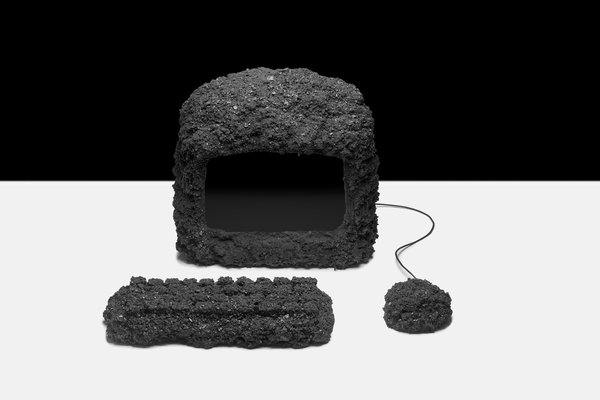 Projet expérimental et choix de matériaux de rebut pour les designers américains Hank Beyer et Alex Sizemore, diplômés de l’University de Cincinnati.