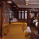 Panneaux en verre de René Lalique, créés en 1928, dans le wagon restaurant de l’Orient Express.