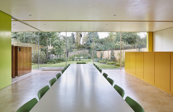 Les grands volumes de la maison sont propices aux événements et séminaires récurrents.