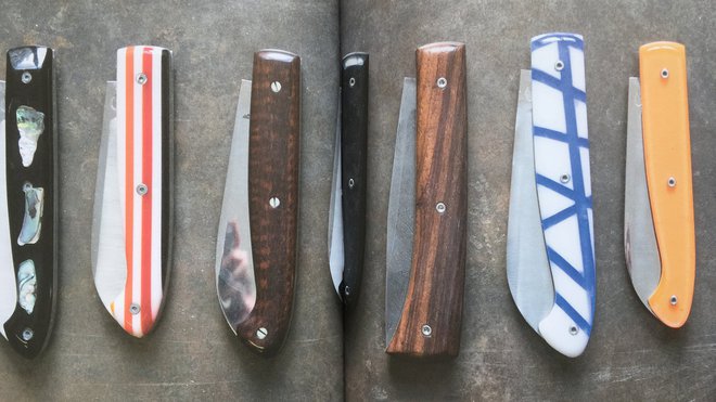 Ballerait & Taquet ancien scénariste de films d'animation et consultant en informatiques sont devenus forgerons couteliers, ils ont donné à Paris son couteau régional "Le parisien"  surnommé le couteau du gentleman de l'apéro ... tout un programme!