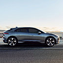 Première voiture de luxe 100 % électrique alliant performance et technologie. Création Jaguar I-Pace.