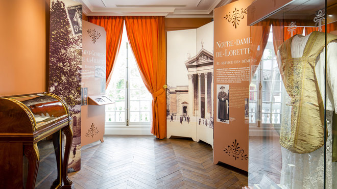 La salle Alfred évoque la vie d’Alfred, frère aîné de Gustave Caillebotte, devenu abbé et missionnaire, dit « le plus riche curé de Paris » et pour lequel Martial Caillebotte a fait construite une chapelle toujours présente sur le domaine de Yerres.