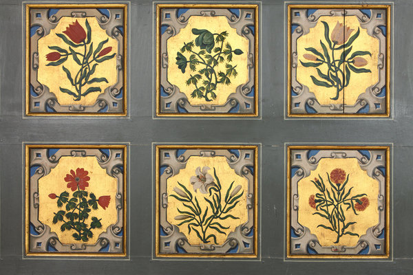 Détail des peintures ayant servi de motifs de base pour le « Parterre aux Fleurs ».