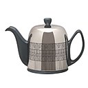 Version anniversaire de la théière Salam Normandy avec un motif inspiré des maisons à colombages traditionnelles normandes. Sa couleur bleu gris rend hommage à la mer normande et son décor unique, apposé sur sa cloche au miroir parfait, apporte une touche graphique et moderne.