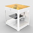 Imprimante Dood conçue et fabriquée en France. Très performante, elle est environ 3 fois plus rapide que les autres modèles de sa catégorie : sa structure en aluminium et ses déplacements linéaires sur des rails de haute précision, gardant les axes X et Y particulièrement rigides, permettent d’imprimer jusqu'à 300 mm par seconde tout en respectant la forme 3D.