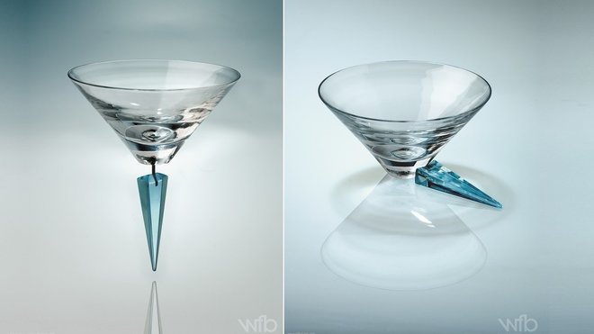 Pampille, verre à cocktail sans pied dessiné à la façon d’un bijou. Lorsqu’on pose le verre sur la table, la pampille bascule et devient support de fixation. Création Bold design pour Bombay Sapphire.