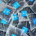 Pratique, le thé Earl Grey à la bergamote conditionné en mousseline.