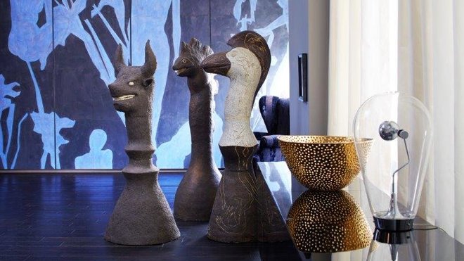 Fresques sur portes de placard en 4 panneaux réalisés par l’artiste René Caussanel.