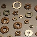 Bijoux d'oreille en jade.