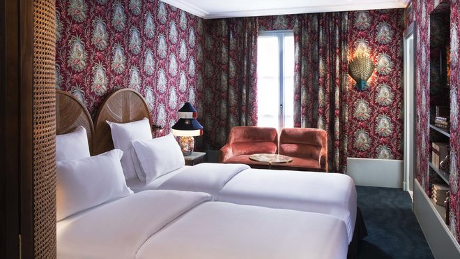 Chaque chambre raconte sa propre histoire et évoque les nombreuses conquêtes amoureuses d’Alexandre Dumas.