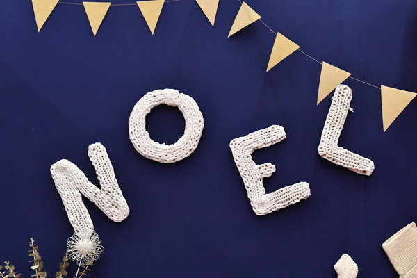 Trucs et astuces proposés par Zodio afin de fabriquer différentes décorations de Noël simples à reproduire ou à personnaliser et 100 % fait main !