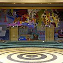 Cette "Arlequinade" de Roger Bezombes est une évocation passée, présente et future de la musique. Elle est composée de dentelles, tapis anciens, soie, velours, tissus usés, simple moquette, pendeloques de cristal, miroirs brisés. Réalisée en 1963, elle occupe toute la longueur sur 25 mètres.