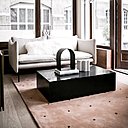 Dans des volumes bien pensés, le salon, la cuisine et le coin repas trouvent leur place dans la continuité de la pièce à vivre.