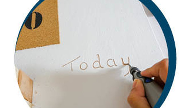 Etape 8 : Personnaliser le projet en gravant un message sur le bois.