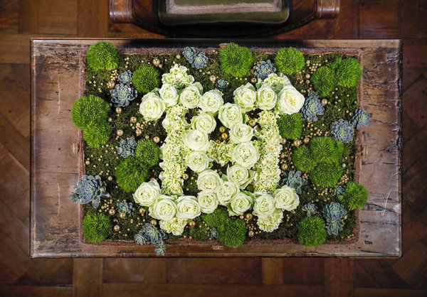 Composé de la double initiale de Catherine de Médicis, le monogramme de la reine inspira selon la légende Coco Chanel qui adorait Chenonceau.