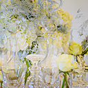 Quand le cristal rencontre l'art floral: la quintessence de l'élégance à la française.