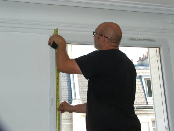 Etape 1 : Prise de côtes gauche et droite pour le positionnement des supports de fixation.