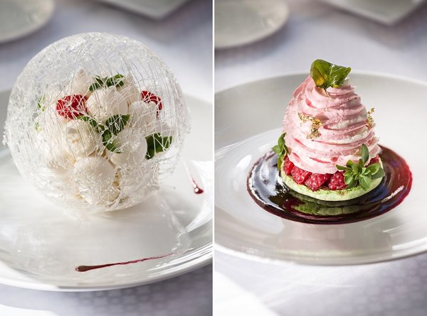 Les desserts : à gauche, meringue et framboise. Et à droite, pistache et framboise