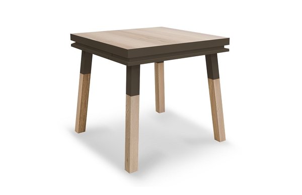 Table de repas carrée ou bureau en frêne massif (L et l 80 x H 75 cm), collection Egée, 945 €.