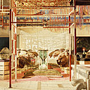 Intérieur du Bamba Issa, avec thème de l’oasis dans le désert, situé dans la station balnéaire de Forte dei Marmi, création Gruppo UFO en 1969. Intérieur du Bamba Issa, avec thème de l’oasis dans le désert, situé dans la station balnéaire de Forte dei Marmi, création Gruppo UFO en 1969.