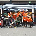 Les très nombreux bénévoles de tous horizons et les salariés de chez EXKI nature’s Kitchen se sont épaulés pour que cette soupe solidaire soit un succès.