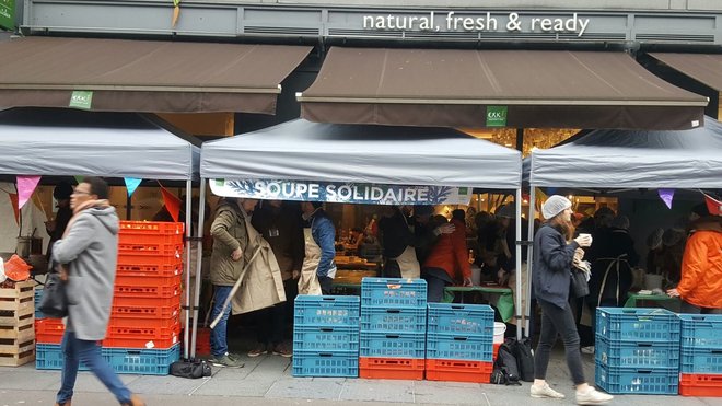 La chaine EXKI nature’s Kitchen a décidé de s’associer à Action Froid pour une distribution solidaire de soupe aux plus démunis.