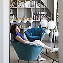 Depuis le début de l’aventure créative, les créations de Marie-Lise Féry se jouent des formes sphériques et géométriques.