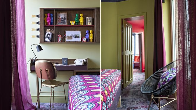 A gauche, les étagères sont conçues pour y loger des objets dont les célèbres poupées en plastique, Clonette, fabriquées en Afrique dans les années 60. A droite, les couleurs à la fois fortes et sourdes jouent les contrastes mettant en valeur différents espaces. A gauche, les étagères sont conçues pour y loger des objets dont les célèbres poupées en plastique, Clonette, fabriquées en Afrique dans les années 60. A droite, les couleurs à la fois fortes et sourdes jouent les contrastes mettant en valeur différents espaces.
