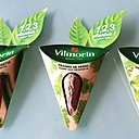 Les capsules biodégradables sont à enterrer dans la terre des jardins textiles ou des jardinières tout simplement.