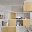 Les dimensions des cubes sont idéales pour ranger différents types de livres. Ils forment une bibliothèque modulaire qui peut évoluer en fonction des besoins.