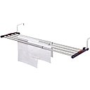 Extensible en largeur de 55 à 105 cm, ce séchoir à linge affiche une longueur d'étendage de 2m20 à 4m20. Format : L55-105 x P 23 cm.