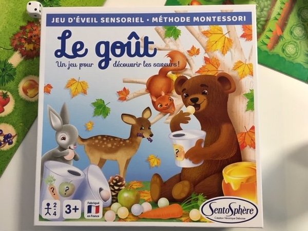 C'est déjà l'automne et l'enfant doit aider les animaux de la forêt à préparer leurs réserves pour l'hiver avant que la dernière feuille ne tombe. Un jeu collaboratif stimulant le sens gustatif tout en s'amusant. :