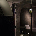 Dans le hammam, les murs sont tapissés d’une mosaïque de pâtes de verre dessinant un esprit orientaliste modernisé. Dans le hammam, les murs sont tapissés d’une mosaïque de pâtes de verre dessinant un esprit orientaliste modernisé.