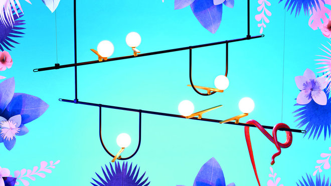 Collection Yanzi qui capture l’image urbaine des oiseaux sur les échafaudages de Shangaï. Création Neri and Hu pour Artemide.