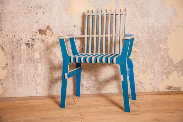 Chaise Line Up (L 59 x H 82 x P 50 cm) en multiplis de peuplier (bois origine France/PEFC). Création Atelier DR pour Le Point D, 225 €, en version FabLab, + 150 € assemblée avec la finition de votre choix.