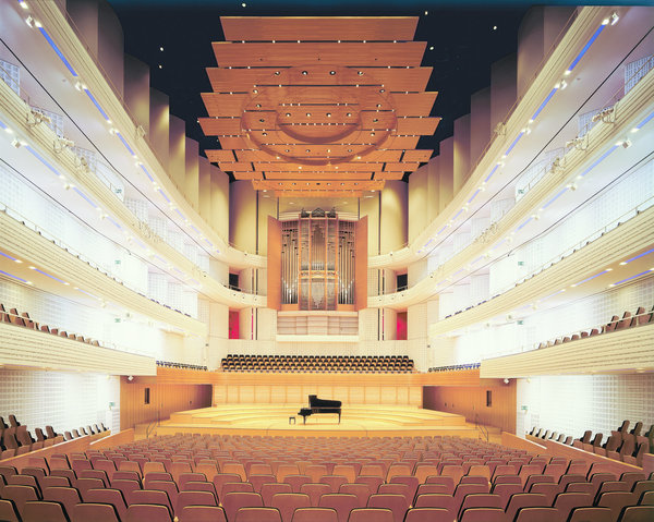 La superbe salle de concert du KKL construite par Jean Nouvel.