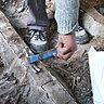 Etape 2 : suppressions des éventuels anciens clous restant après le démontage des lames.