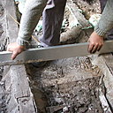 Etape 6 : contrôle du niveau du lambourdage.