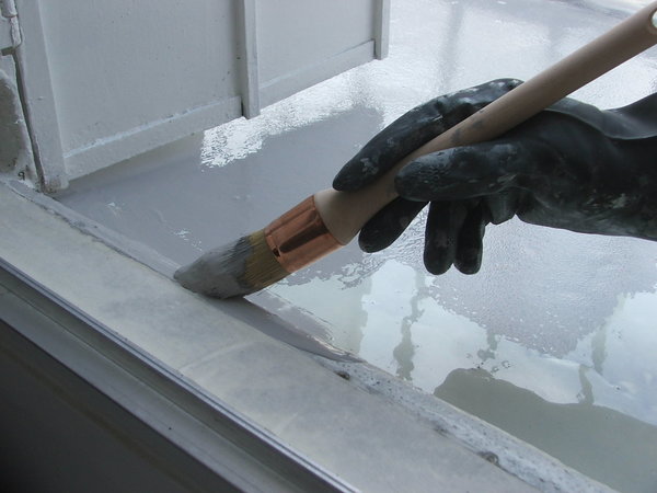 Etape 19 : réalisation des bordures et points singuliers à la brosse.