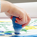 Facile de peindre avec ces spots applicateurs de gouache lavable, une nouveauté de Lefranc Bourgois pour les tout petits, et même les plus grands pour faire de jolis pois.