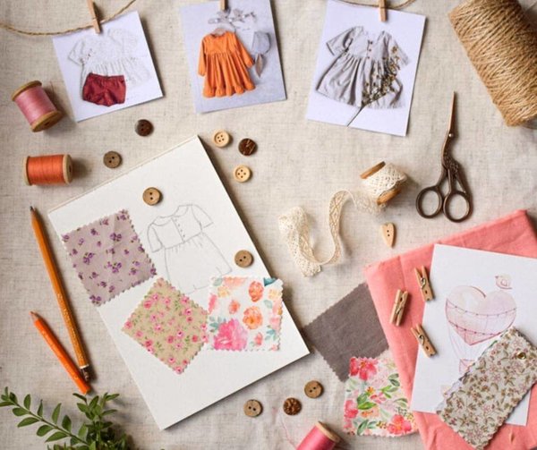 Parce que nous n'avons jamais assez de vêtements ni d'accessoires, réservez votre place pour nos ateliers couture animés par Les Ateliers Parisiens & Dodynette !