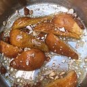 Poire caramélisées aux dragées, miel, châtaigne & speculoos, recette du chef Alain Passard pour Maho Nabé un dessert succulent que j'ai testé.