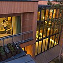 Le bâtiment offre du « vert » et de l’espace en ville, tout en étant au cœur de la vie parisienne.