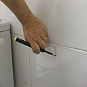 Etape 3 : Reportez sur le mur les côtes relevées pour la fixation du meuble et de la vasque.