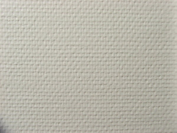 Avant : la surface des murs est recouverte de toile de verre.