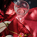 Du linge ravivé, des textiles rénovés pour une table de printannière.